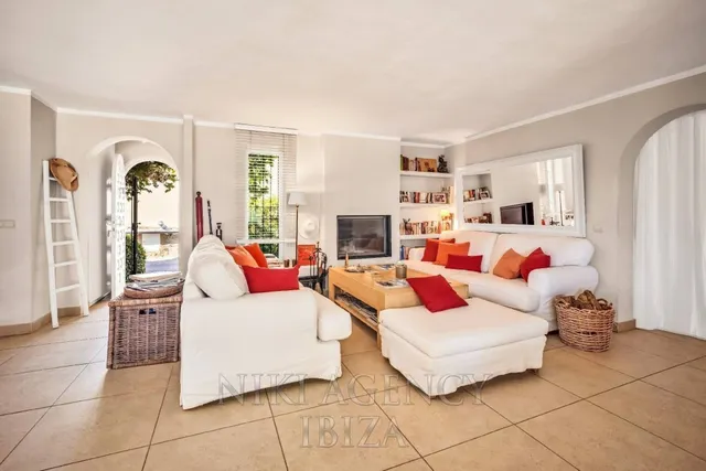 Casa-Chalet en Venta en Santa Eularia Des Riu Baleares — 8