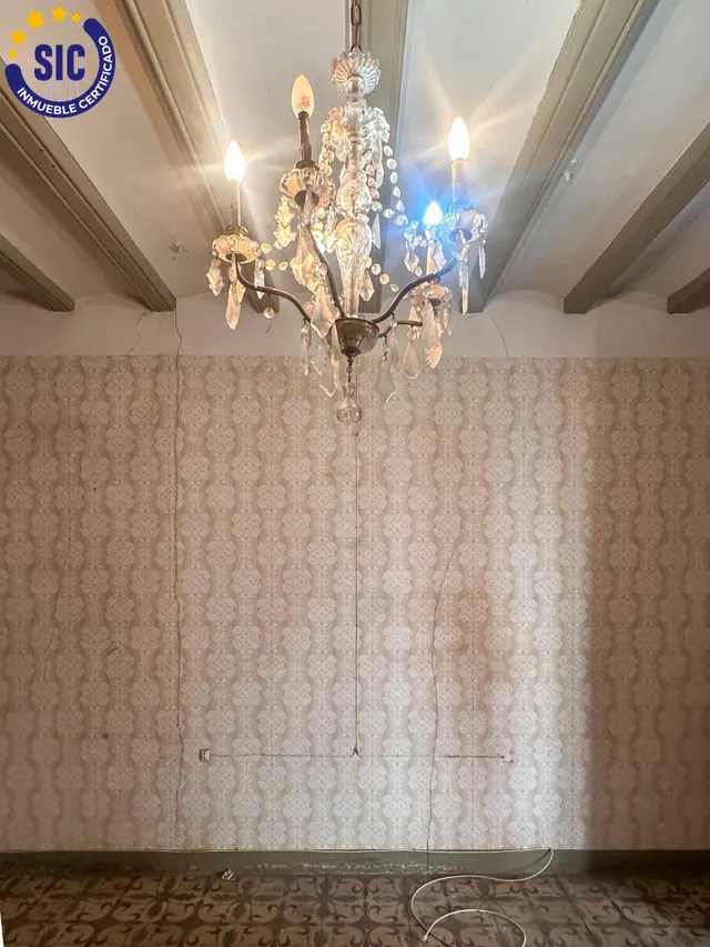 Casa de planta baja y dos alturas en el centro de Castellón, zona Tascas, junto a Fadrell, Borrull ideal para restauración o para vivienda. — 22