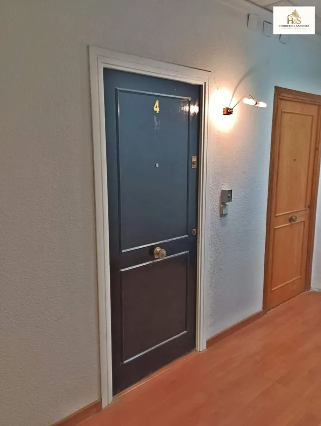 Se alquila oficina en entreplanta - calle castaños - zona centro - Alicante — 11