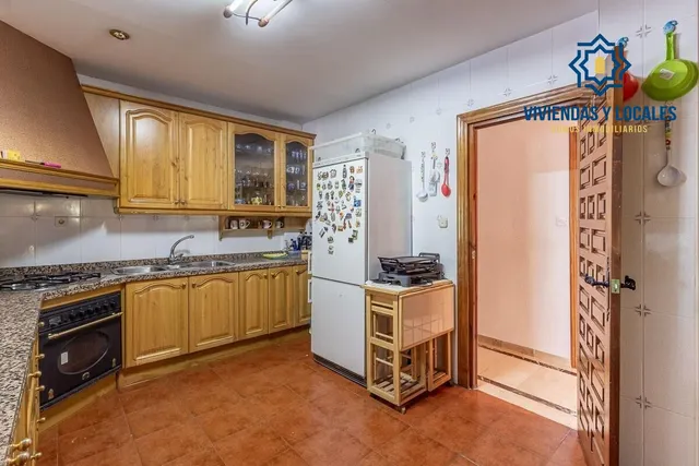 Espectacular Chalet en Ogijares - Ideal para Familias — 26