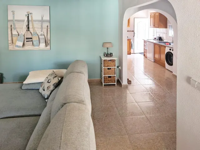 Encantadora villa con piscina privada, jardín y solárium en Monte y Mar, Gran Alacant — 18