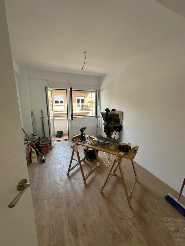 Piso 4 habitaciones 120m² en alquiler - Carmelitas-Oeste - foto 2