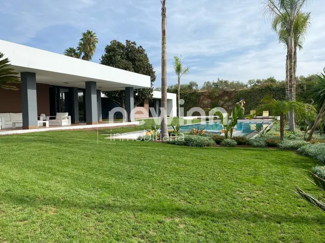 EXCLUSIVO chalet en una planta - foto 3