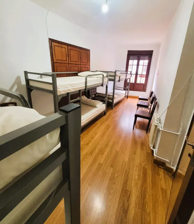 Hostal-Albergue en Funcionamiento en el Camino de Santiago — 13