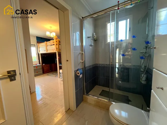 Chalet en Dolores con piscina climatizada, casa de invitados, paneles solares y mucho más — 28