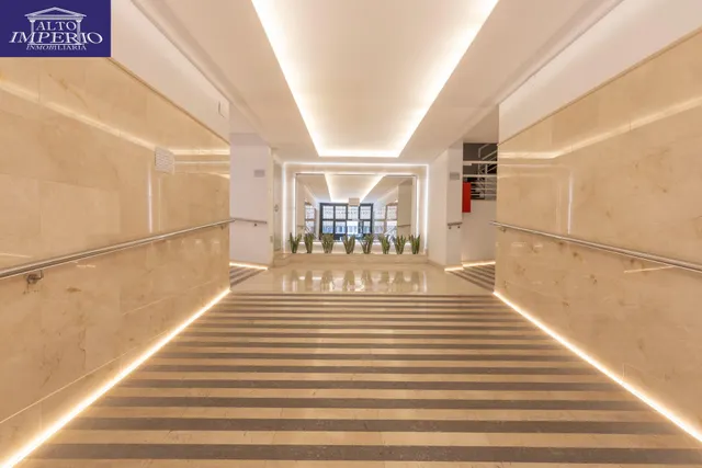 Estupendo piso  en la última planta en calle doctor azpitarte — 31