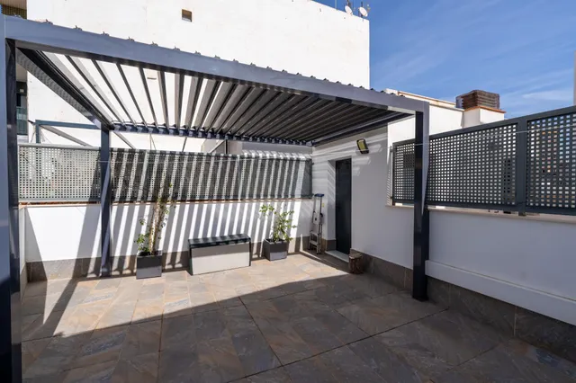 Amplio Piso en Venta en el Corazón de Almería — 40