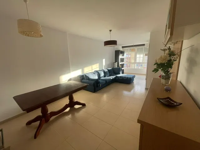 Se alquila vivienda en avda. ramón puyol ideal para maestros — 3