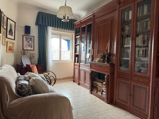 Venta de piso 5 dormitorios en la Plaza Circular — 8