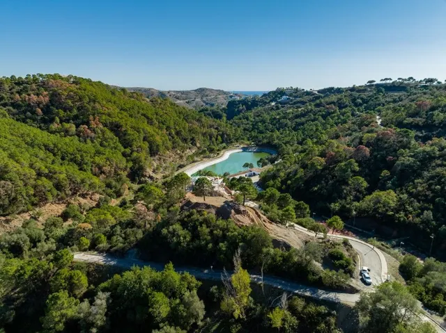 Parcela exclusiva 2870m2 Monte Mayor Benahavís