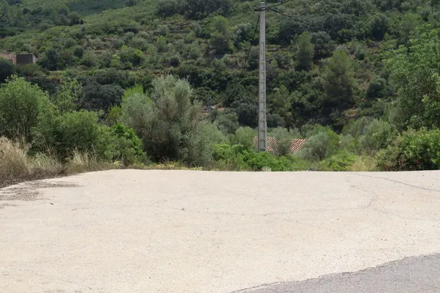 MASIA RUSTICA EN DOS HECTAREAS DE TERRENO ZONA POU DE BECA — 18