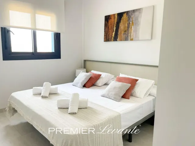 ESPECTACULAR PISO EN BENIDORM — 27
