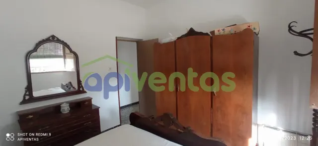Casa con terreno y nave, LA ESCUCHA — 11