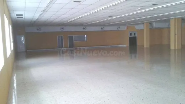 VENTA MONTIJO, AMPLIO LOCAL COMERCIAL CENTRICO, PRECIO NEGOC