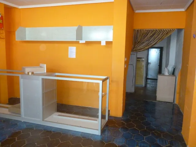 Bajo comercial en C/ Rafael Juan Vidal - Ontinyent