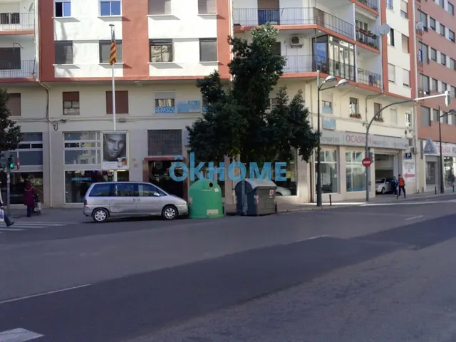 Local comercial 1600m² en venta - Nou Moles - foto 3