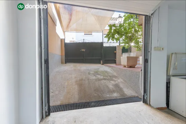 PRECIOSO ADOSADO CON PATIO, TERRAZA, COCHERA Y ESTUFA DE LEÑA EN LAS GABIAS (GRANADA) — 39