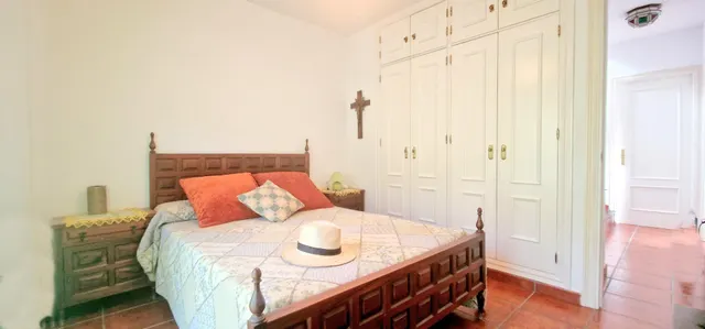 CASA PAREADA EN LA SIERREZUELA — 26
