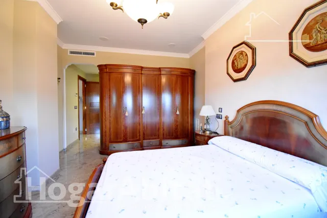 ESPECTACULAR CHALET CON PISCINA, GARAJE, TERRAZA Y ASCENSOR — 24