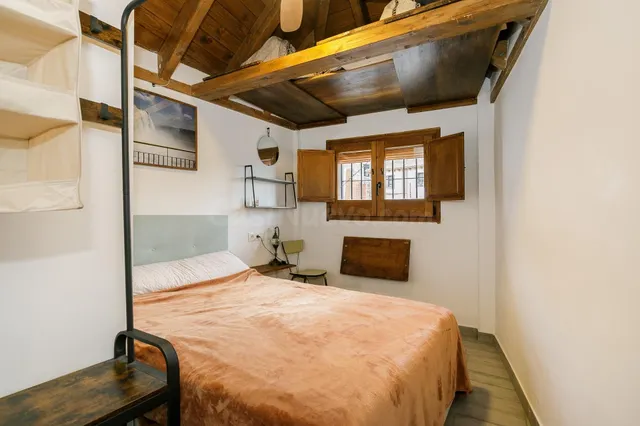 Casa unifamiliar reformada. — 4