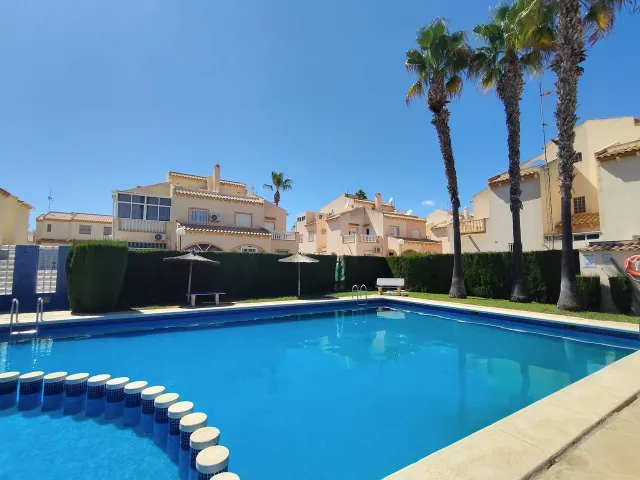 Casa 2 habitaciones 80m² en venta - La Zenia — 29