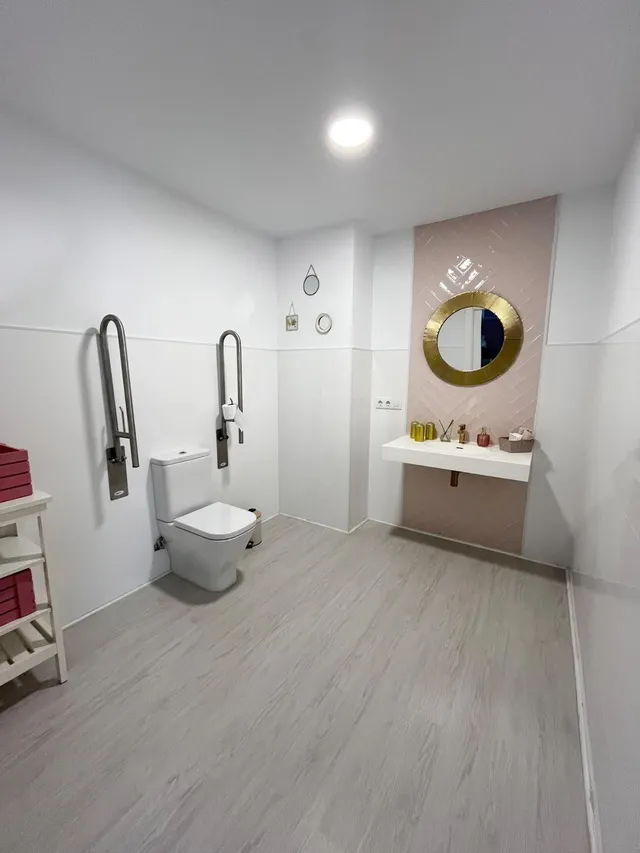 Local comercial 179m² en venta - Alcampo — 27