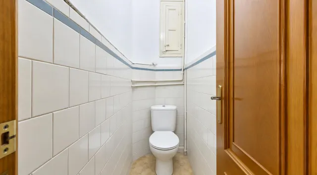RUSSAFA NO SE MIDE SOLO EN METROS. ESTA CASA TAMBIÉN SE MIDE EN ALTURA, MEMORIA Y DECISIONES. — 25