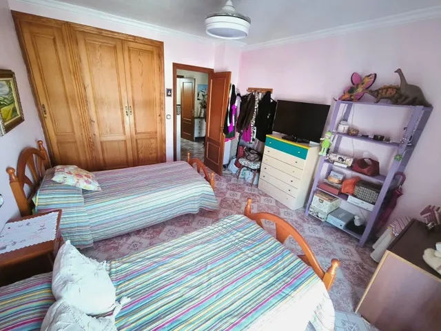 VENTA DE CASA CON LOCAL COMERCIAL — 10