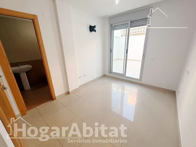 PRECIOSO BAJO REFORMADO, AMPLIO Y SEMINUEVO CON GARAJE Y GRAN TERRAZA — 22