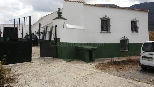 Impresionante finca edificable cerca de Málaga — 4