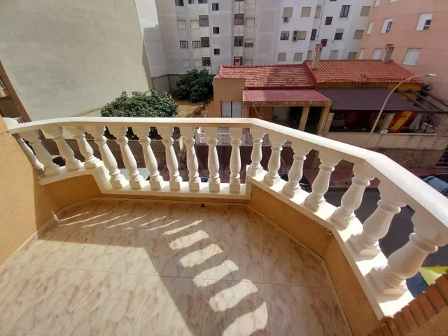 Piso cerca de la playa en Guardamar del Segura — 2