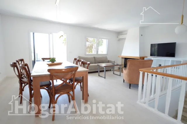 PRECIOSO CHALET REFORMADO CON PISCINA, GARAJE Y DOS TERRAZAS — 9