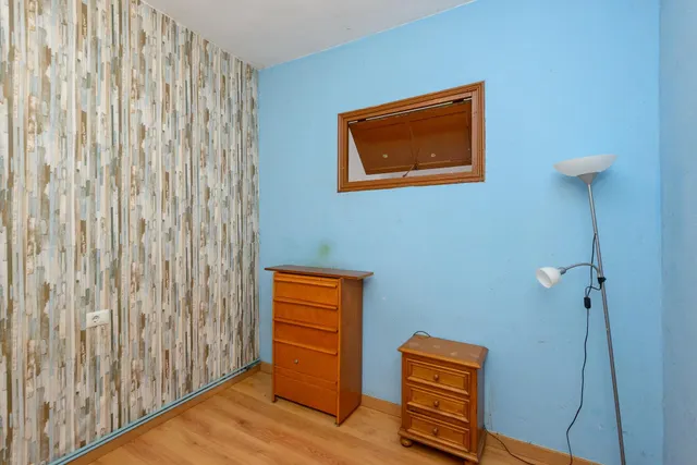 Casa tradicional con tres viviendas y antiguo local hostelero en arroes, Villaviciosa — 32