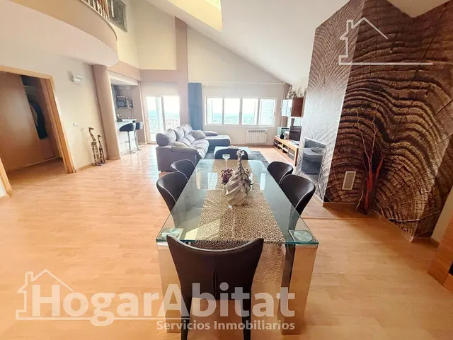 ¡encantador chalet! amplio y sofisticado con piscina, garaje y dos terrazas — 6