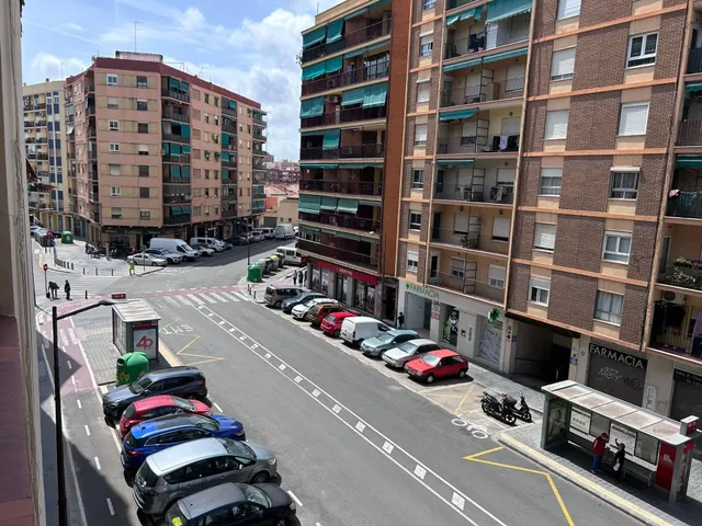 Piso 3 habitaciones 117m² en alquiler - La Raiosa — 22