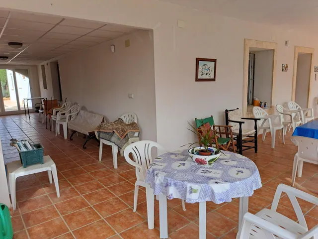 Casa de campo con gran parcela — 8