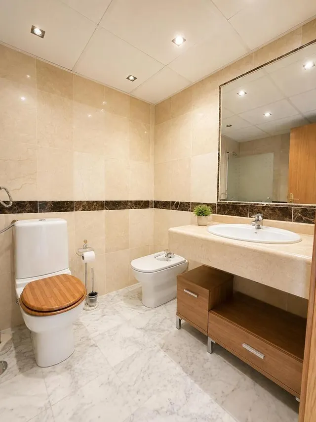 Piso en esquina con vistas al mar y acceso directo a piscina | Torrequebrada — 14