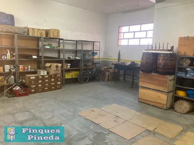 Edificio con local y 2 viviendas en Tordera — 40