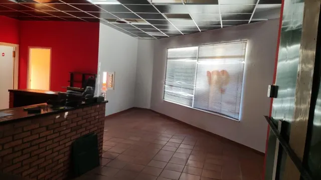 LOCAL COMERCIAL EN  CUATROVIENTOS — 5