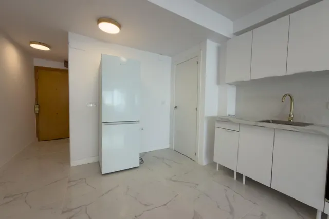 Piso completamente reformado – 3 habitaciones, y vistas parciales al mar — 9