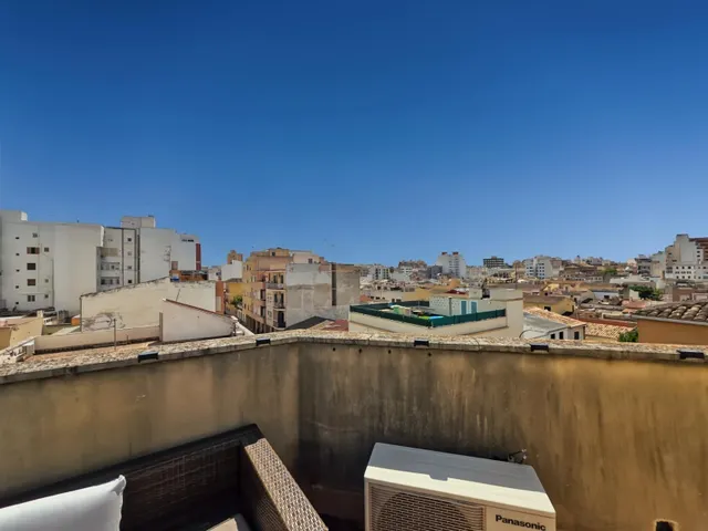 PROPIEDAD EN EL CENTRO DE PALMA, CON AZOTEA DE USO PRIVATIVO — 16