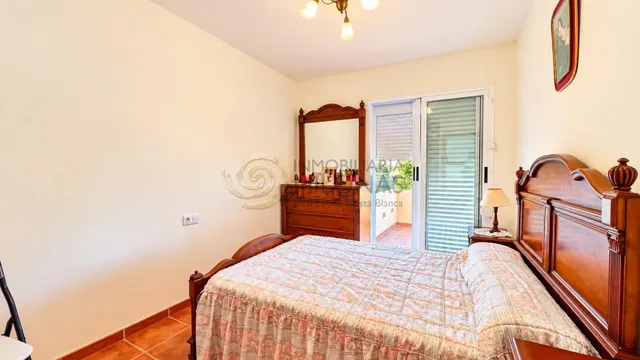 Exclusivo chalet pareado de esquina en la urbanización mira la costa – sierra helada, Benidorm — 10