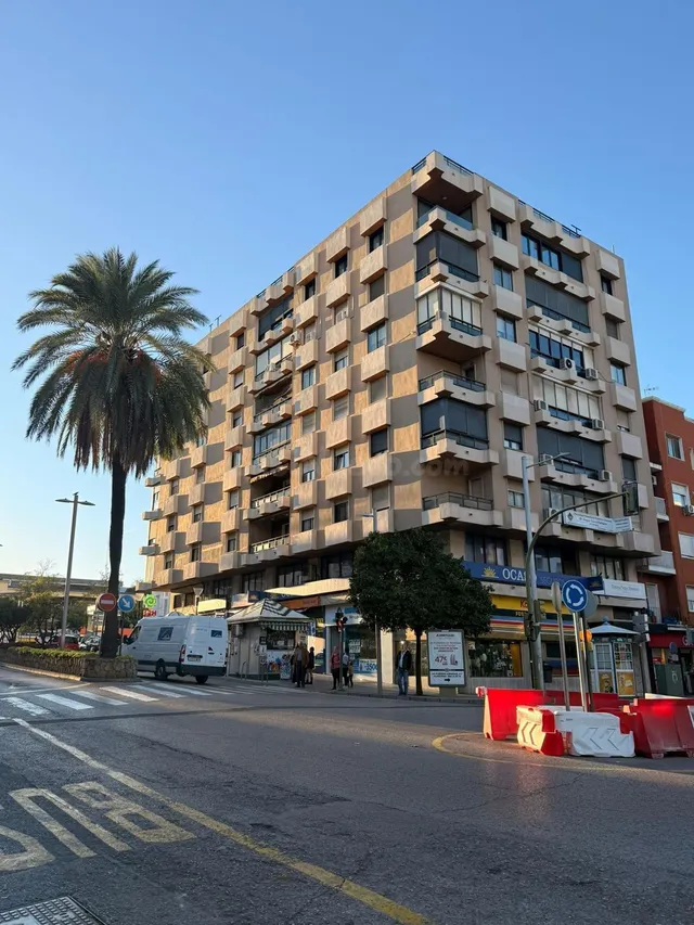Piso de 3 dormitorios zona centro Algeciras. — 3
