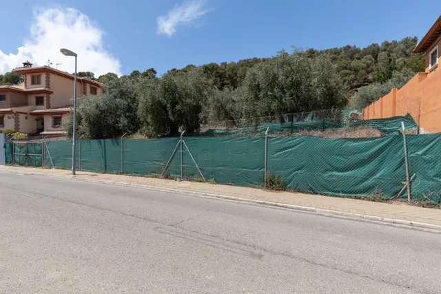 Parcela Urbanizable en Carretera de la Sierra — 13