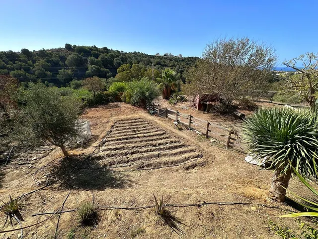 Finca rústica en venta cerca de Cabopino Marbella — 9