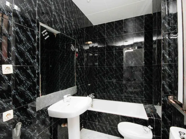 Amplia Planta Baja en c/Monistrol (Vila de Gràcia) Barcelona — 16