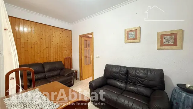 ¡Cerca del puerto! Casa espaciosa y semireformada con gran t - foto 5