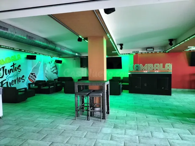 SE VENDE LOCAL COMERCIAL FUNCIONANDO COMO DISCO BAR EN VENTA - foto 2