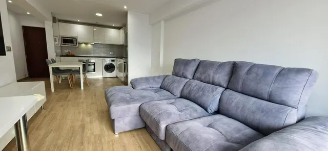 MARAVILLOSO APARTAMENTO REFORMADO CERCA DE LA COSTA Y DEL CE - foto 3