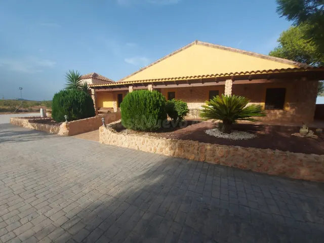 Chalet en venta en Baños y Mendigo